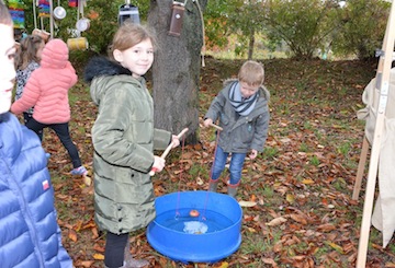 Peinture d'oiseaux par les enfants d'Asnières sur Oise