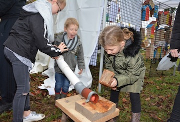 Stand des crêpes à la Fête de la Pomme d'Asnières sur Oise